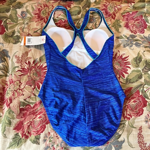 SPEEDO Size 16 T Back Racer Swimsuit
Blue 1-Piece Fully Lined Modest $68 NEW - Picture 2 of 12